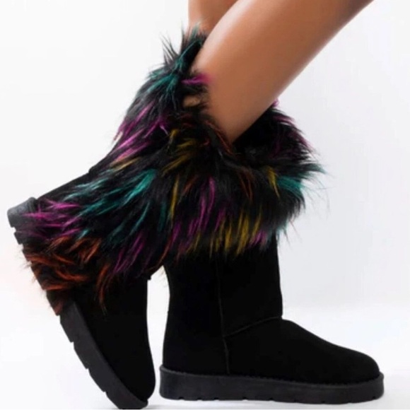 Bamboo Frozen Black Furry Winter Lug Sole Boot-Size 11 - Picture 1 of 15